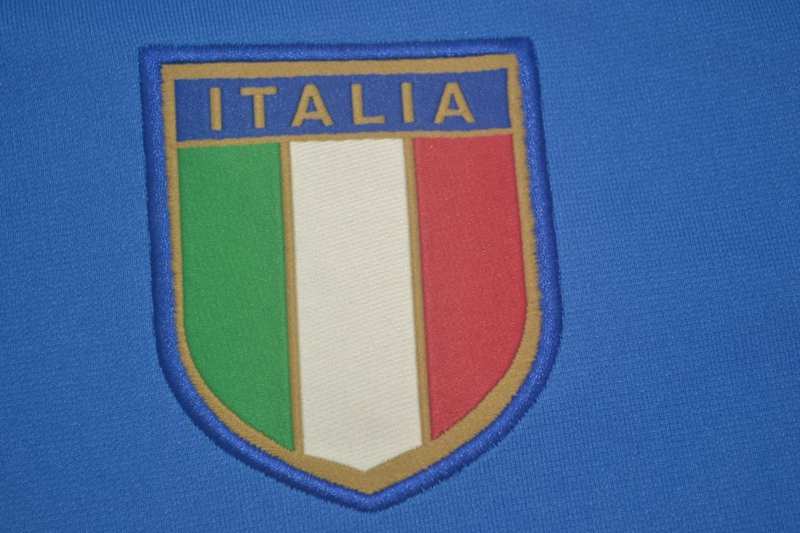 AAA(Thailand) Italy 1982 Home Retro soccer Jersey