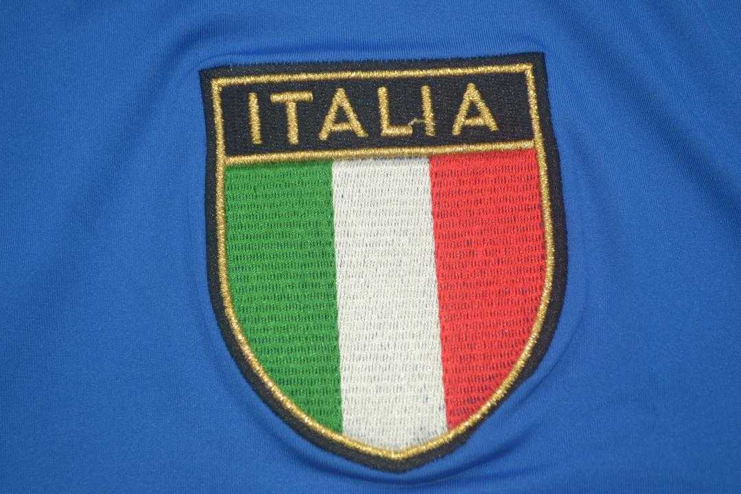 AAA(Thailand) Italy 2000 Home Retro soccer Jersey