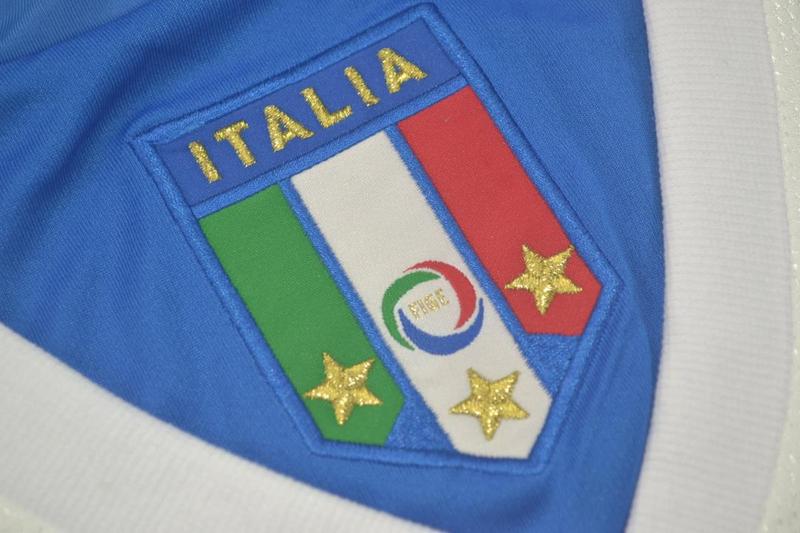 AAA(Thailand) Italy 2006 Away Retro soccer Jersey