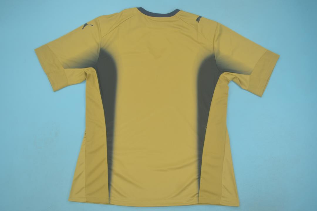 AAA(Thailand) Italy 2006 Goalkeeper Gold Retro soccer Jersey