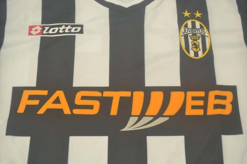 AAA(Thailand) Juventus 2001/02 Home Retro Soccer Jersey