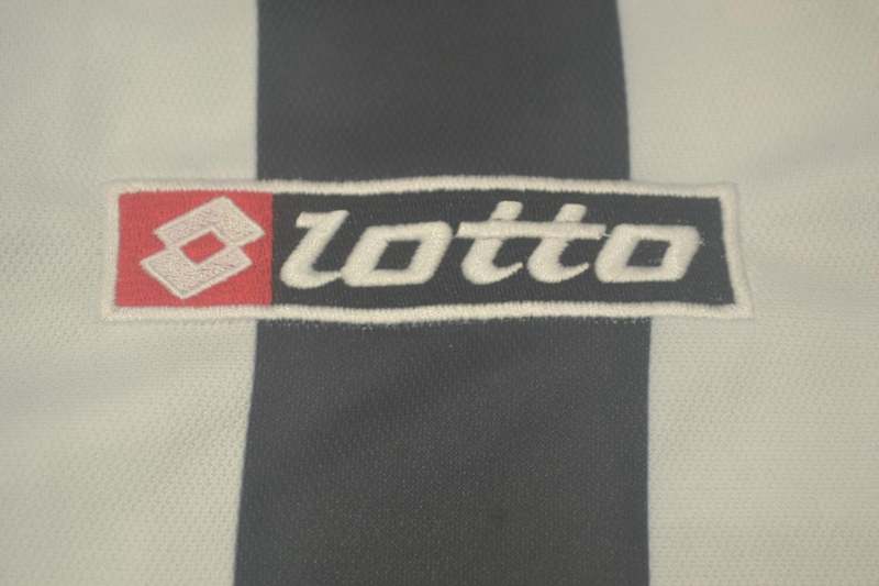 AAA(Thailand) Juventus 2001/02 Home Retro Soccer Jersey