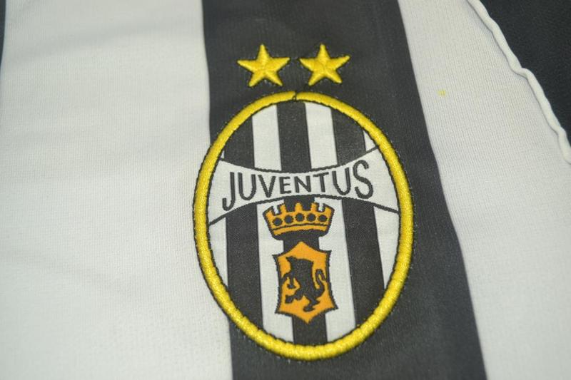 AAA(Thailand) Juventus 2002/03 Home Retro Soccer Jersey