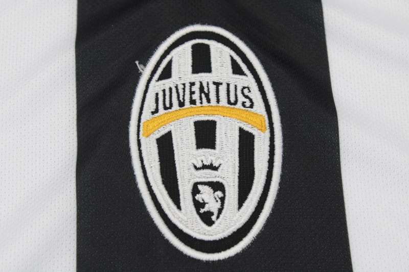 AAA(Thailand) Juventus 2004/05 Home Retro Soccer Jersey