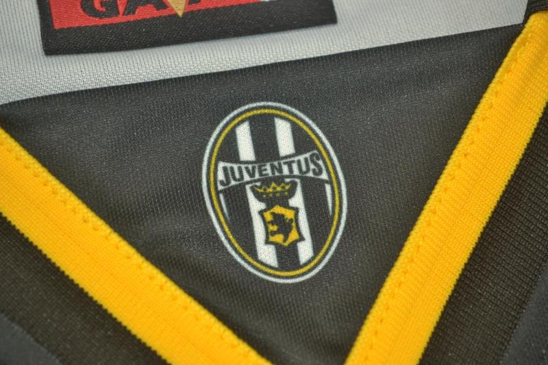 AAA(Thailand) Juventus 1995/96 Black Retro Soccer Jersey