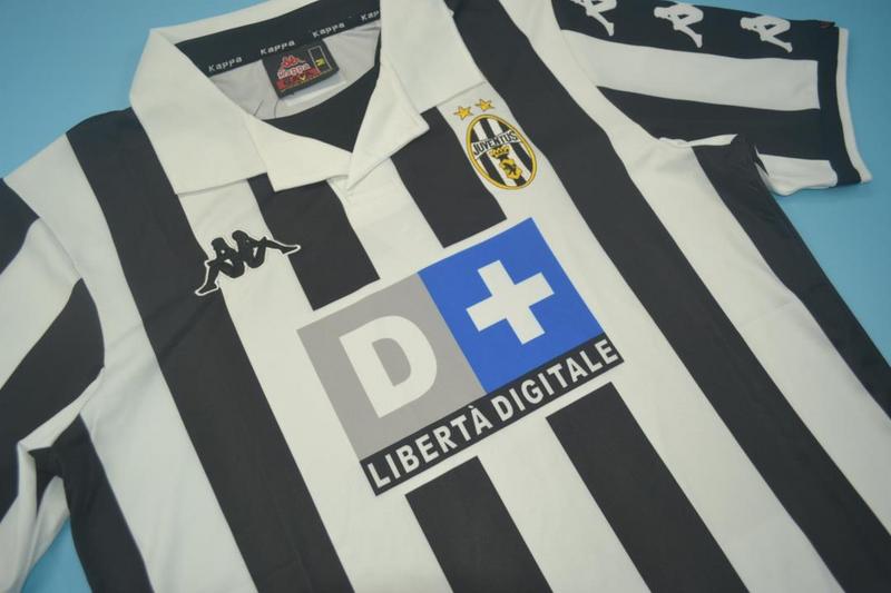 AAA(Thailand) Juventus 1999/00 Home Retro Soccer Jersey