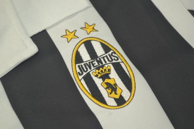 AAA(Thailand) Juventus 1999/00 Home Retro Soccer Jersey