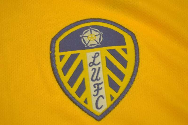 AAA(Thailand) Leeds United 2000/01 Away Retro Soccer Jersey