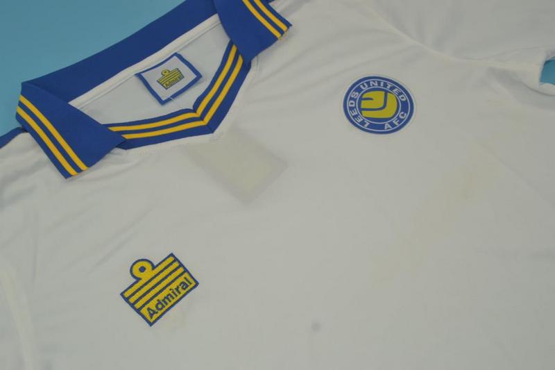 AAA(Thailand) Leeds United 1976/77 Home Retro Soccer Jersey