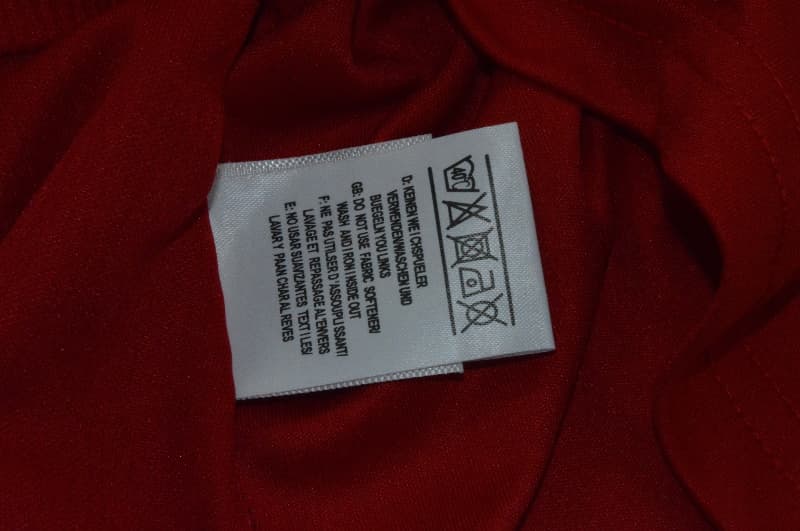 AAA(Thailand) Liverpool 2002/04 Home Retro Soccer Jersey