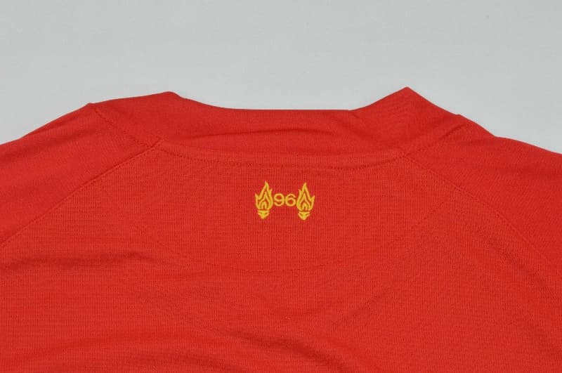 AAA(Thailand) Liverpool 2013/14 Home Retro Soccer Jersey