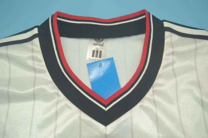 AAA(Thailand) Manchester United 1983 FA Finals Retro Soccer Jersey