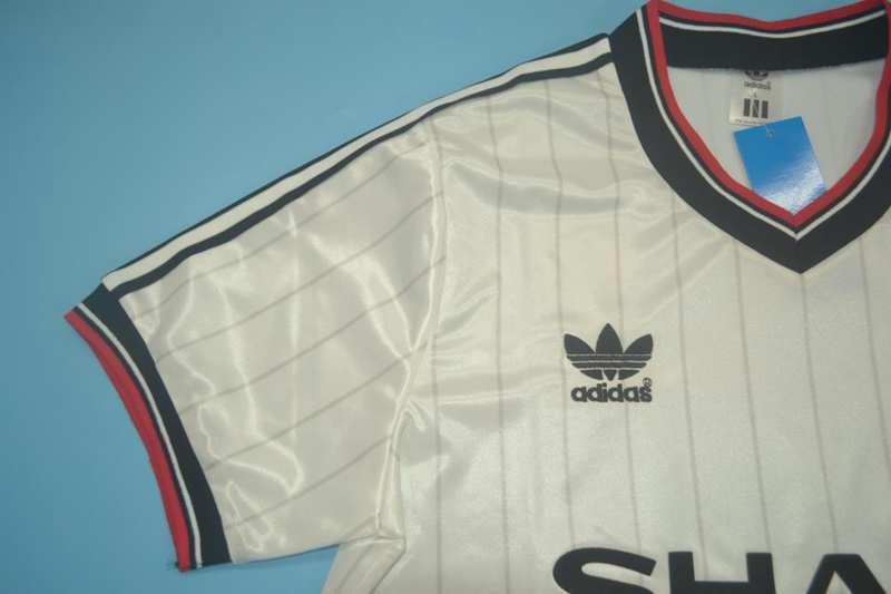 AAA(Thailand) Manchester United 1983 FA Finals Retro Soccer Jersey