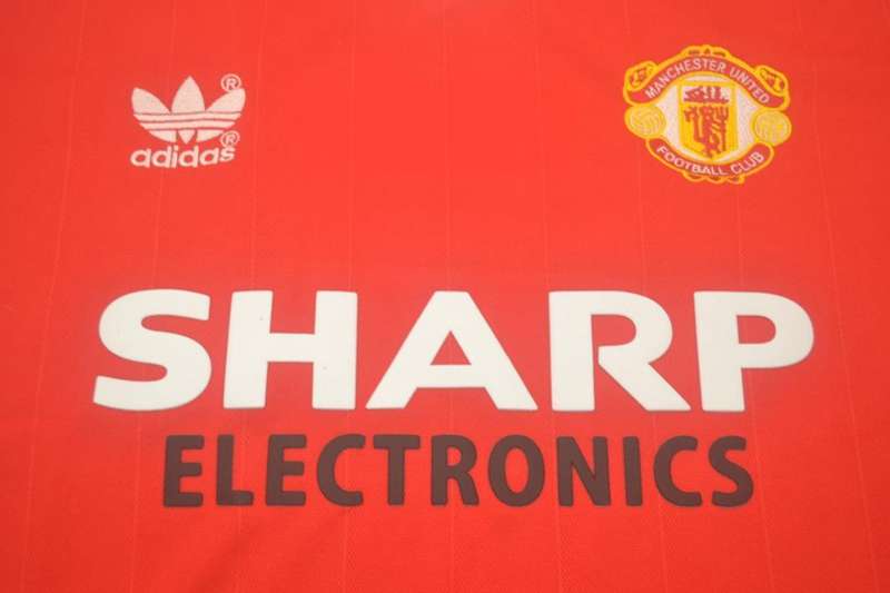 AAA(Thailand) Manchester United 1982/83 Home Retro Soccer Jersey