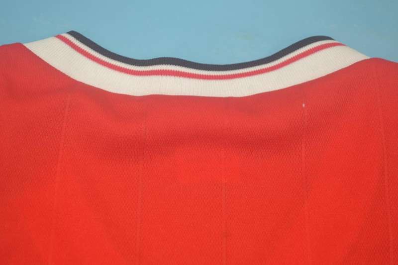 AAA(Thailand) Manchester United 1982/83 Home Retro Soccer Jersey