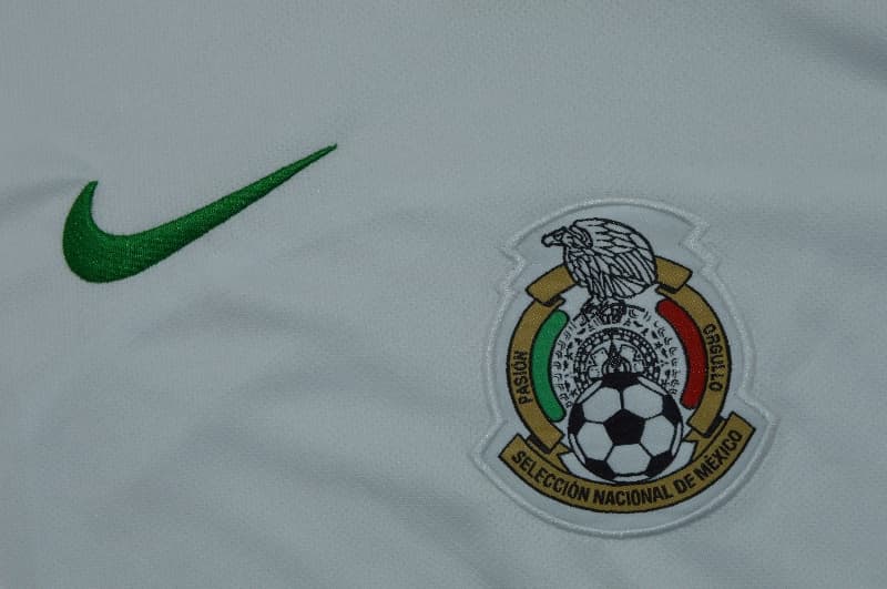 AAA(Thailand) Mexico 2004 Away Retro Soccer Jersey