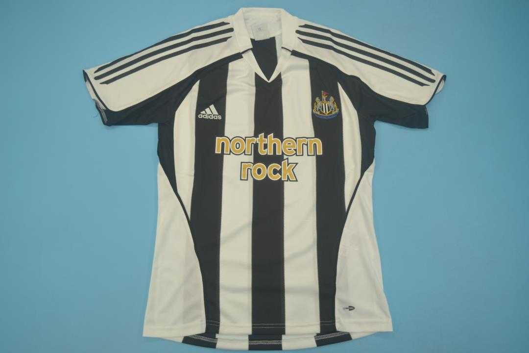 AAA(Thailand) Newcastle United 2005/06 Home Retro Soccer Jersey