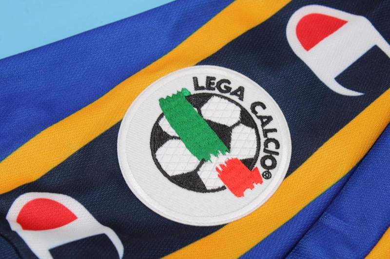 AAA(Thailand) Parma 2002/03 Home Retro Soccer Jersey