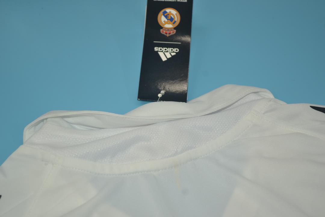 AAA(Thailand) Real Madrid 2005/06 Home Retro Soccer Jersey