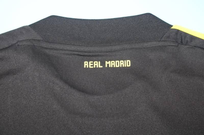 AAA(Thailand) Real Madrid 2011/12 Goalkeeper Black Retro Soccer Jersey