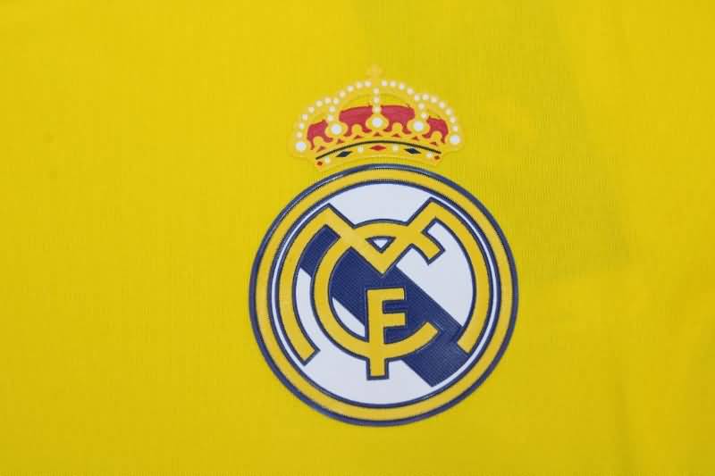 AAA(Thailand) Real Madrid 2011/12 Goalkeeper Yellow Retro Soccer Jersey