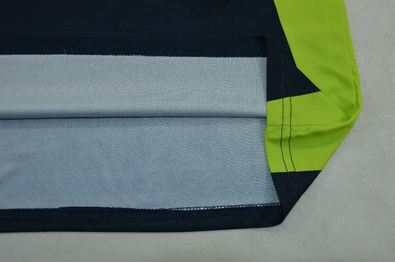 AAA(Thailand) Real Madrid 1999/00 Goalkeeper Long Retro Soccer Jersey