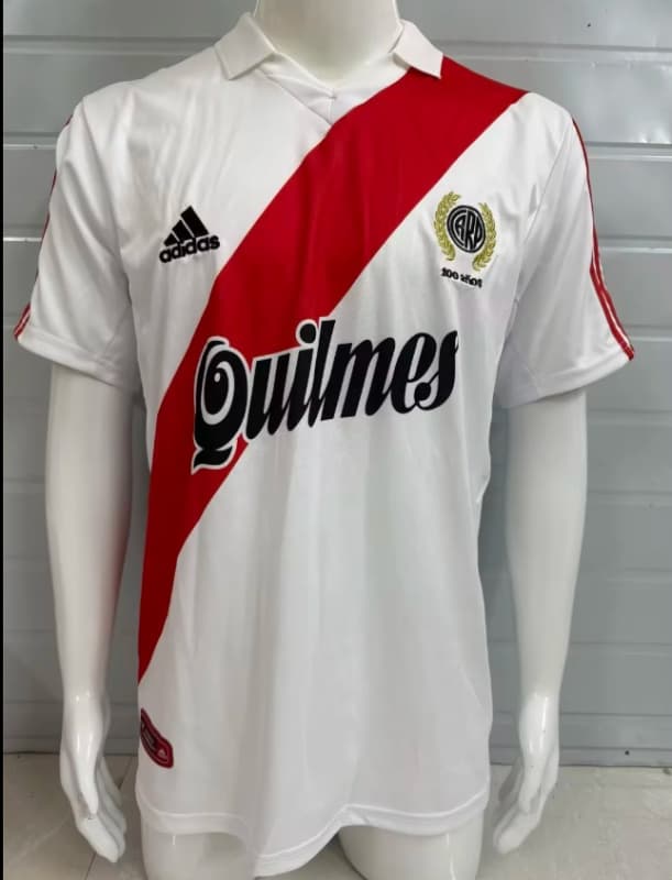 AAA(Thailand) River Plate 2001/02 Home Retro Soccer Jersey AAA(Thailand) River Plate 2001/02 Home Retro Soccer Jersey