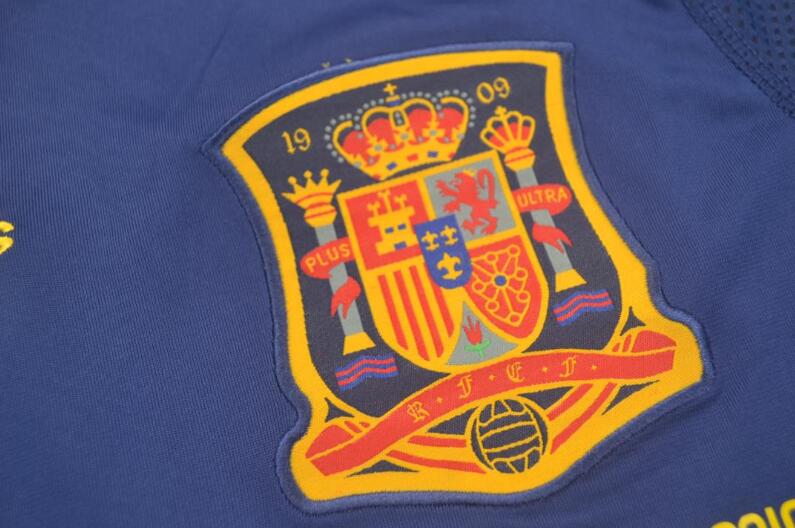 AAA(Thailand) Spain 2010 Away Retro Soccer Jersey(L/S)