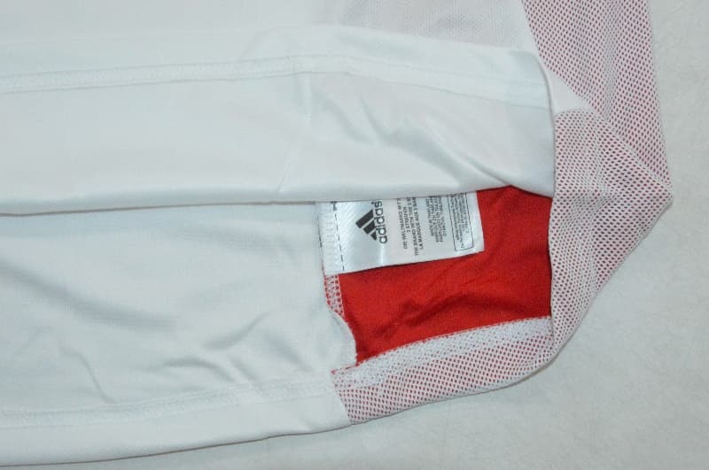 AAA(Thailand) Turkey 2002 Away Retro Soccer Jersey