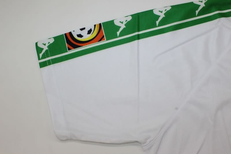 AAA(Thailand) Werder Bremen 2001/02 Away Retro Soccer Jersey