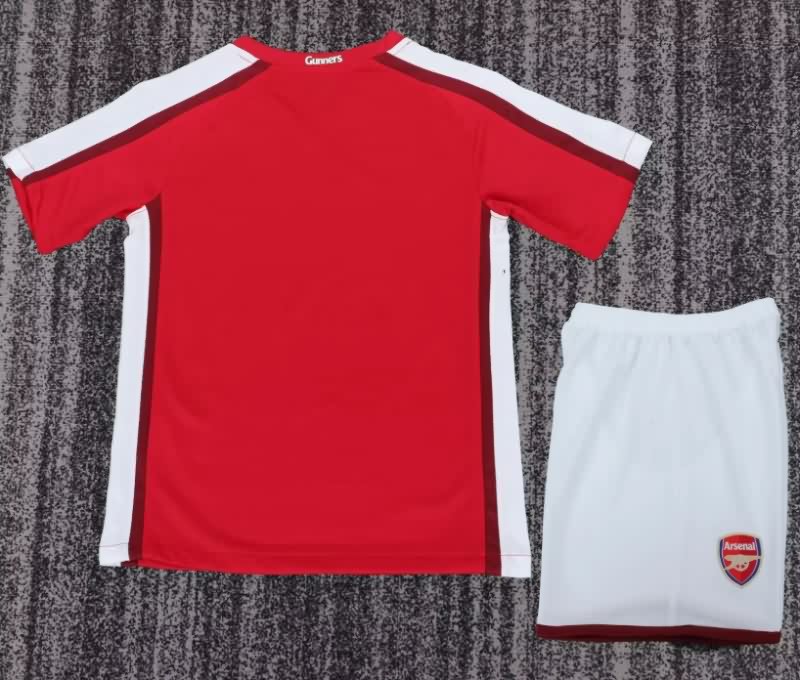 Arsenal 2008/10 Kids Home Soccer Jersey And Shorts