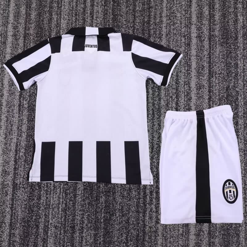 Juventus 2014/15 Kids Home Soccer Jersey And Shorts