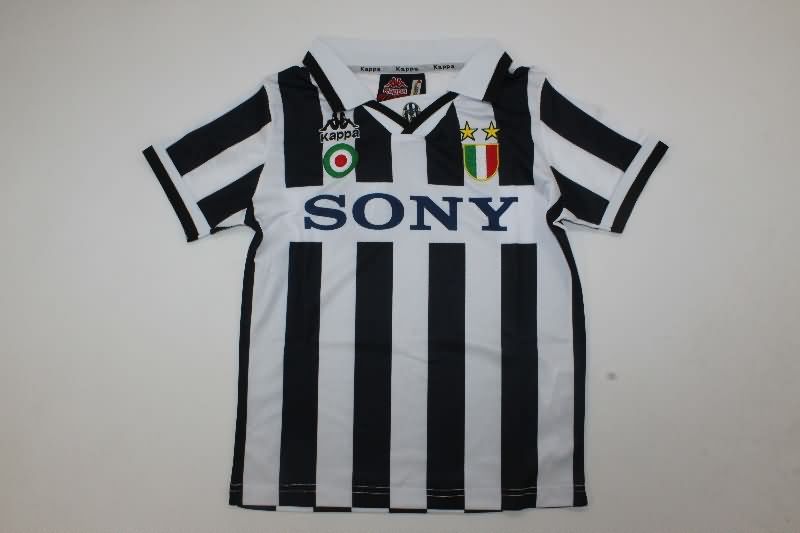Juventus 1995/96 Kids Home Soccer Jersey And Shorts