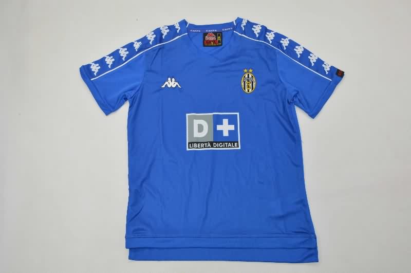 Juventus 1999/00 Kids Away Soccer Jersey And Shorts