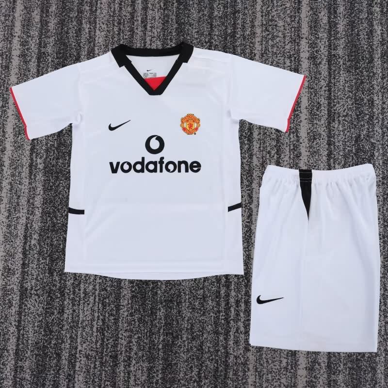 Manchester United 2002/03 Kids Away Soccer Jersey And Shorts Manchester United 2002/03 Kids Away Soccer Jersey And Shorts