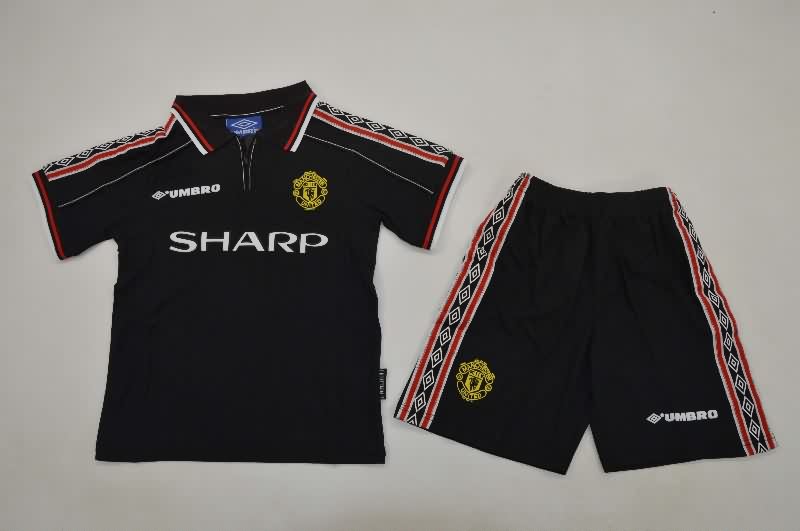 Manchester United 1999 Kids Black Soccer Jersey And Shorts Manchester United 1999 Kids Black Soccer Jersey And Shorts