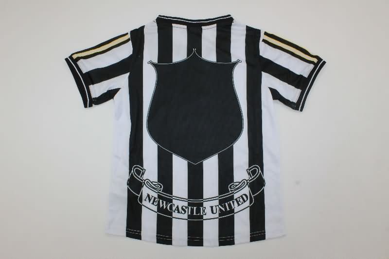 Newcastle United 1997/99 Kids Home Soccer Jersey And Shorts