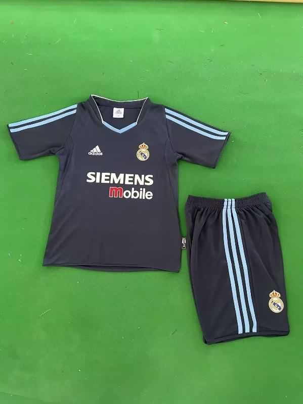Real Madrid 2003/04 Kids Away Soccer Jersey And Shorts Real Madrid 2003/04 Kids Away Soccer Jersey And Shorts
