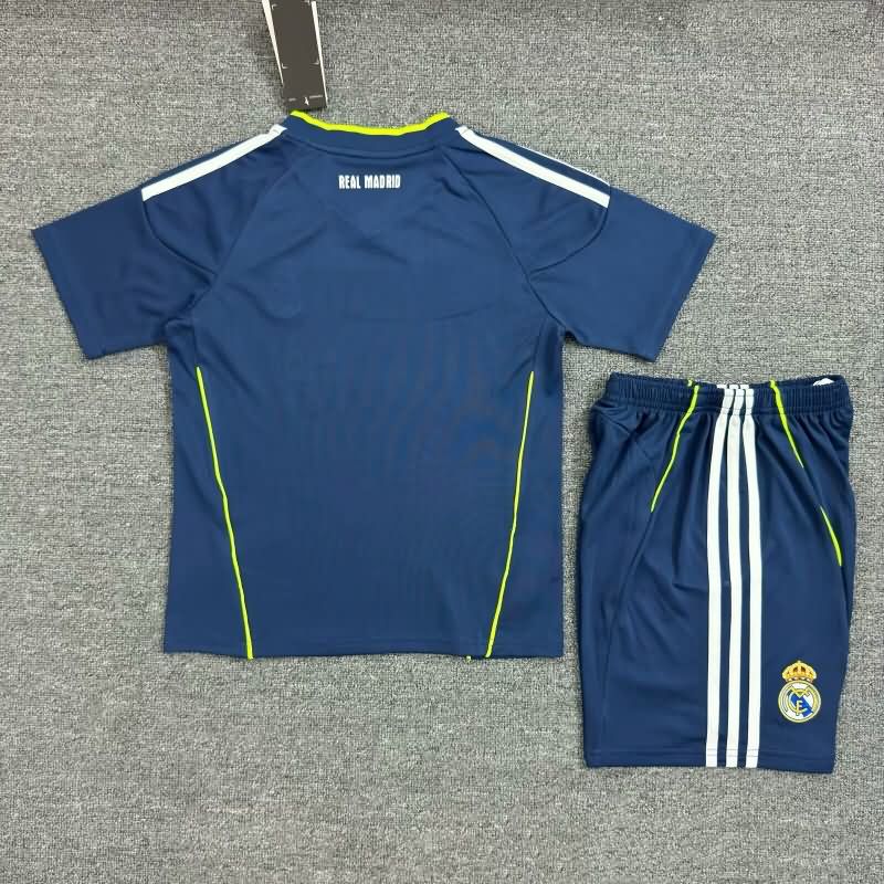 Real Madrid 2010/11 Kids Away Soccer Jersey And Shorts