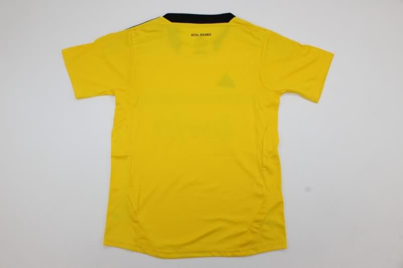 Real Madrid 2011/12 Kids Goalkeeper Yellow Soccer Jersey And Shorts
