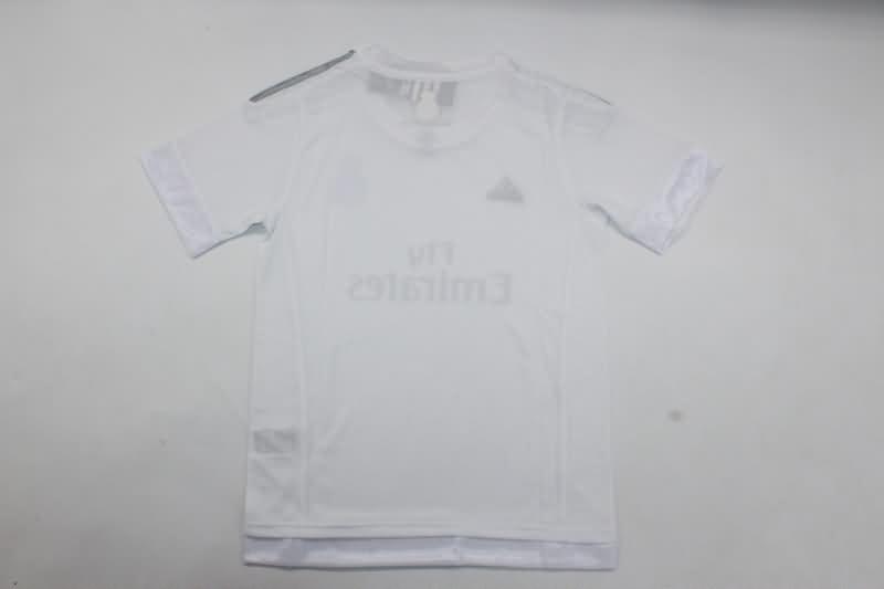 Real Madrid 2015/16 Kids Home Soccer Jersey And Shorts